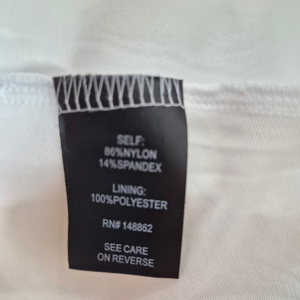 Torrid dress cream lace sleeveless cutout back detail fit flare scoop neck sz 1X - Picture 10 of 10